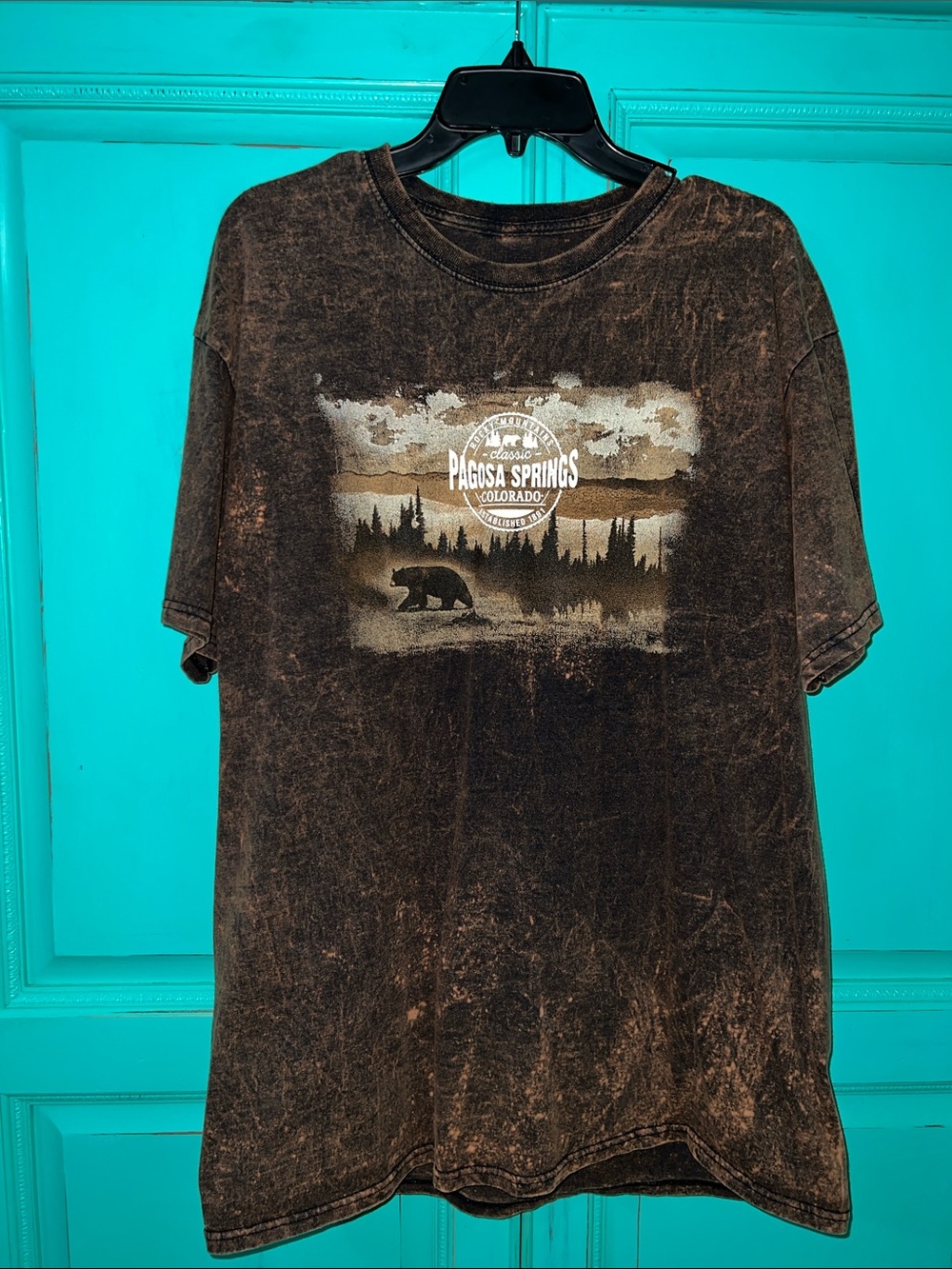 Gildan Brown Acid-Wash Pagosa Springs Bear Graphic Tee